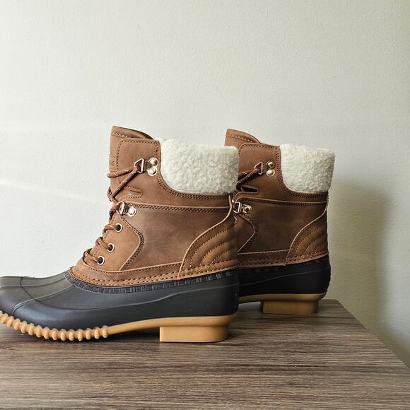 Tommy Hilfiger  Women's Rainah Duck Booties Size 7 Brown  NWT - Picture 1 of 7